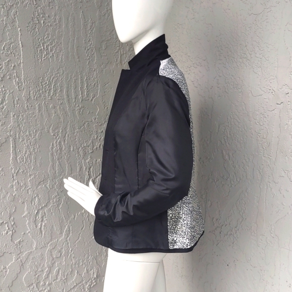 Kasper Separates Ladies (2) Piece Dress/Blazer Suit Set - Picture 12 of 17